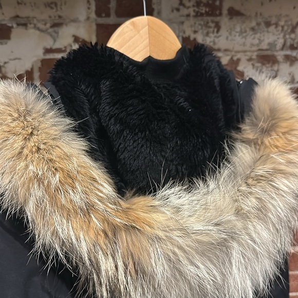 Canada Goose 2XS Parka Black - Picture 4 of 8